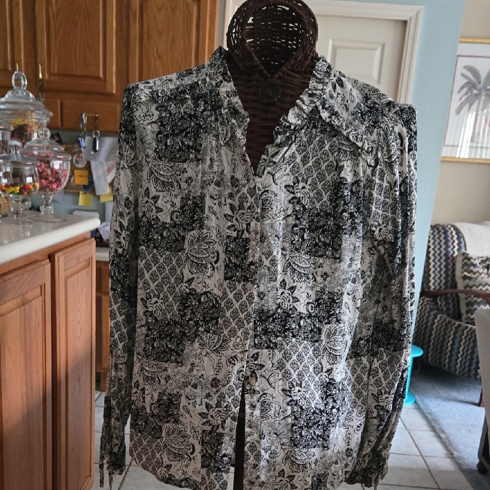 Jane and Delancey Black and White Lightweight Shirt Jacket